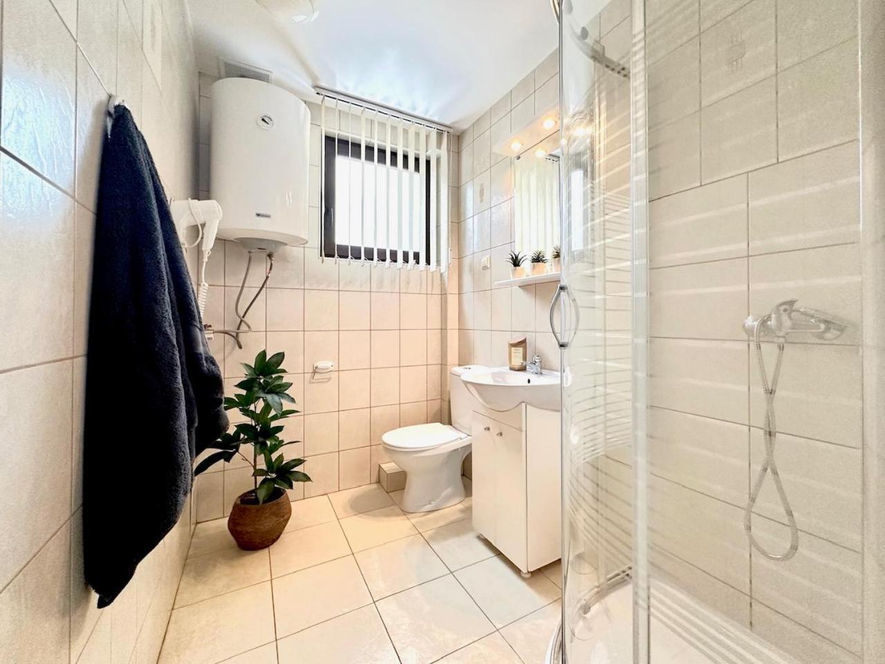 Ponikiew Resort Wadowice Bagian luar foto