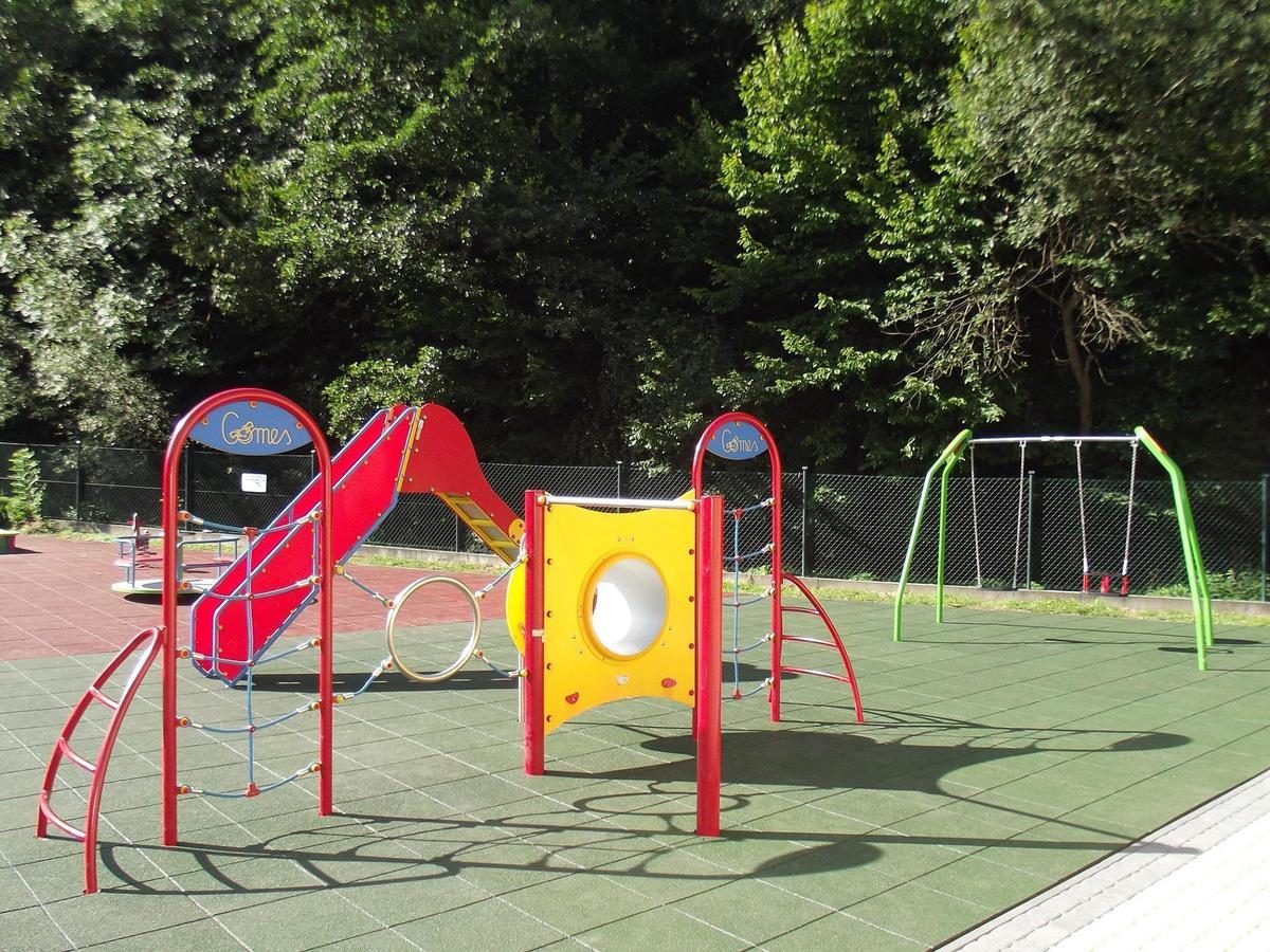 Ponikiew Resort Wadowice Bagian luar foto